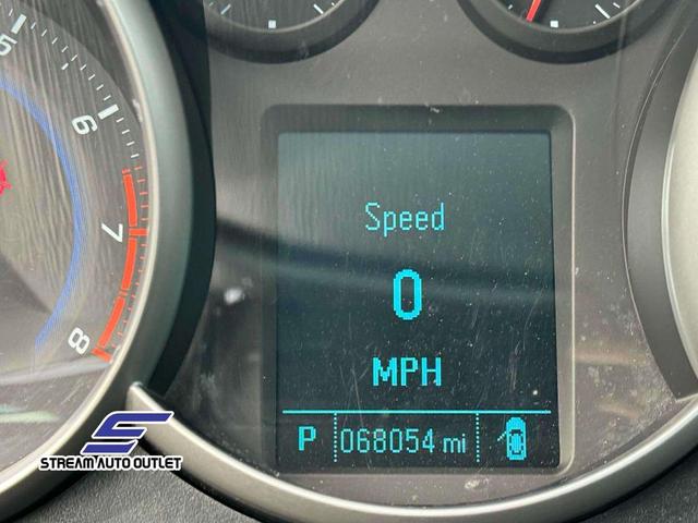 Photo of 2012 Silver Ice Metallic Chevrolet Cruze