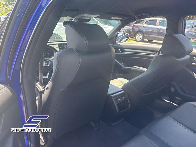 Photo of 2022 Crystal Black Pearl Honda Accord