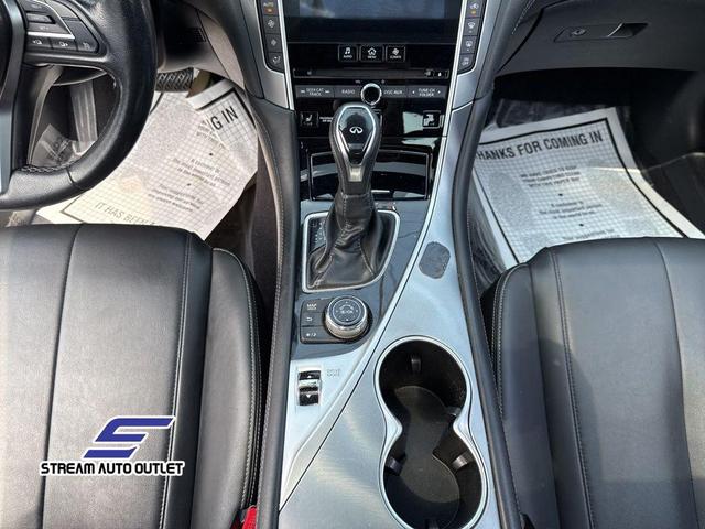 Photo of 2019 Graphite Shadow INFINITI Q60