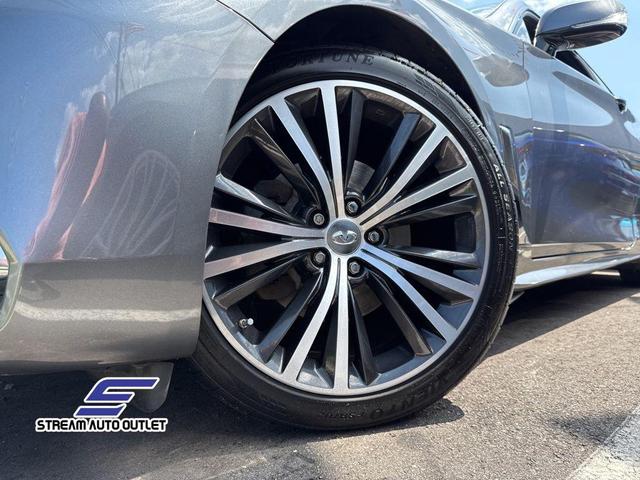 Photo of 2019 Graphite Shadow INFINITI Q60