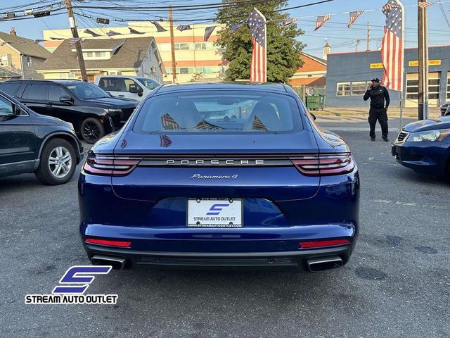 Photo of 2020 Blue Porsche Panamera