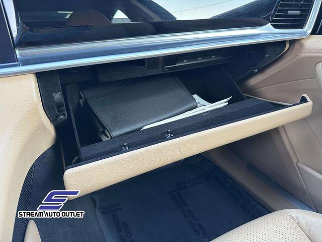 Photo of 2020 Blue Porsche Panamera