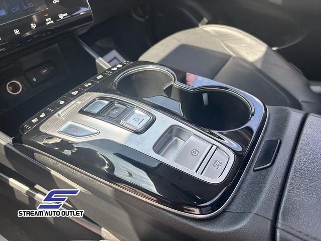 Photo of 2024 Hampton Gray Hyundai TUCSON