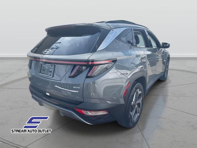 Photo of 2024 Hampton Gray Hyundai TUCSON