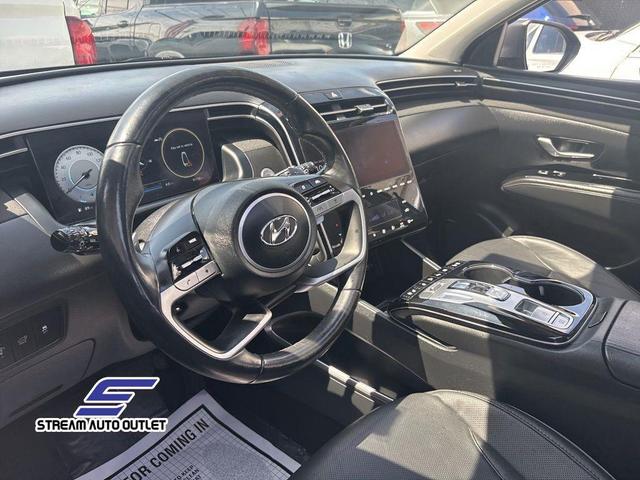 Photo of 2024 Hampton Gray Hyundai TUCSON