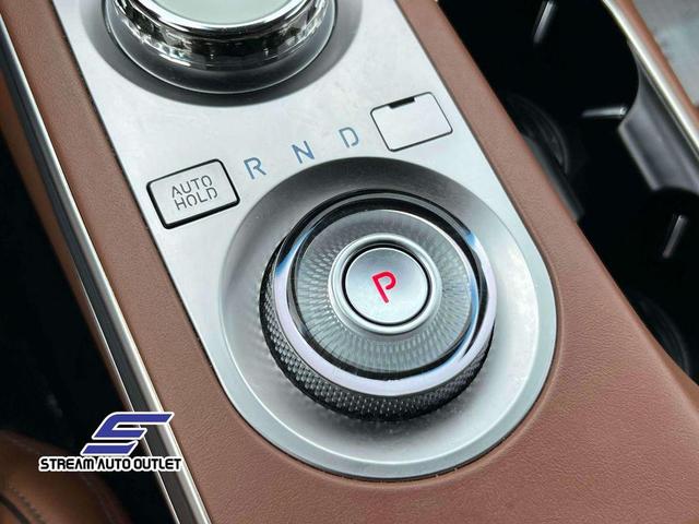 Photo of 2023 Matterhorn White Genesis GV70