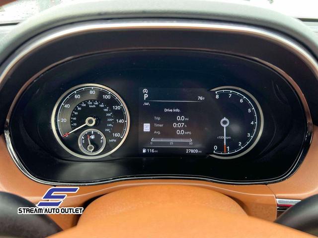 Photo of 2023 Matterhorn White Genesis GV70