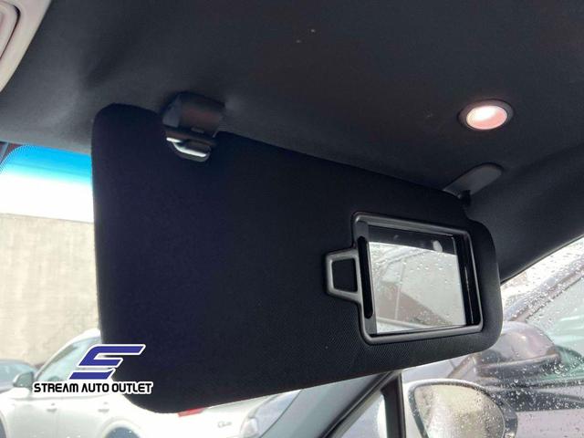 Photo of 2023 Matterhorn White Genesis GV70