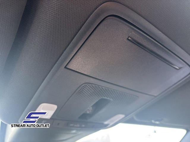 Photo of 2023 Gray Honda CR-V Hybrid