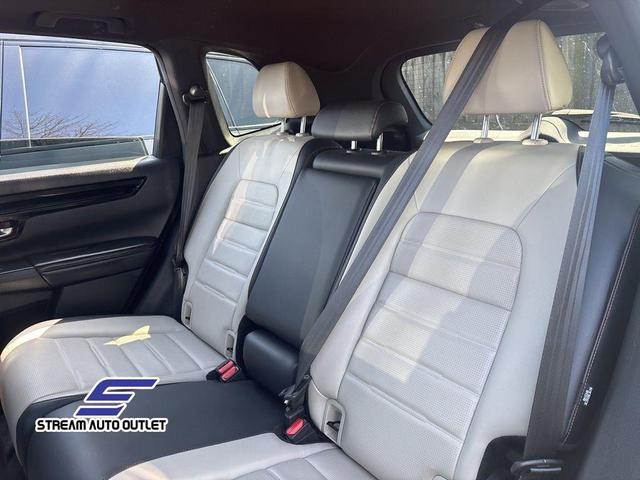 Photo of 2023 Gray Honda CR-V Hybrid