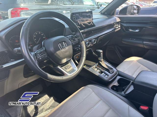 Photo of 2023 Gray Honda CR-V Hybrid
