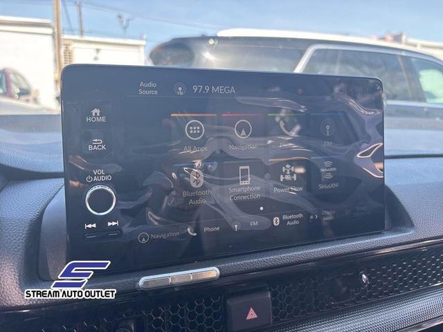 Photo of 2023 Gray Honda CR-V Hybrid