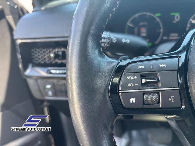 Photo of 2023 Gray Honda CR-V Hybrid