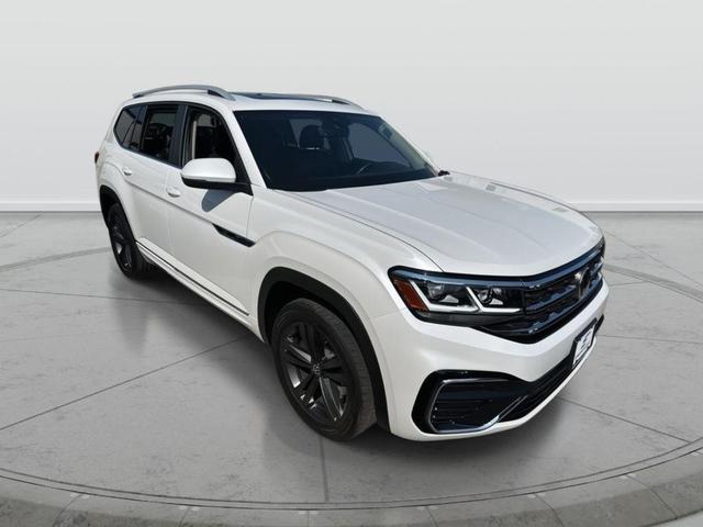 Photo of 2022 White Volkswagen Atlas