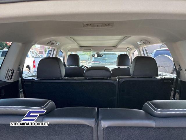 Photo of 2022 White Volkswagen Atlas