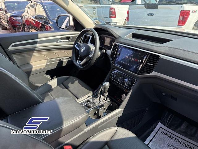 Photo of 2022 White Volkswagen Atlas