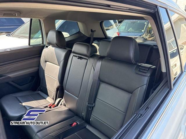 Photo of 2022 White Volkswagen Atlas