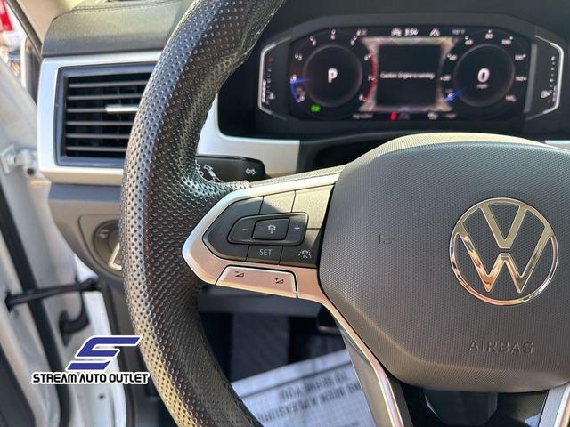 Photo of 2022 White Volkswagen Atlas