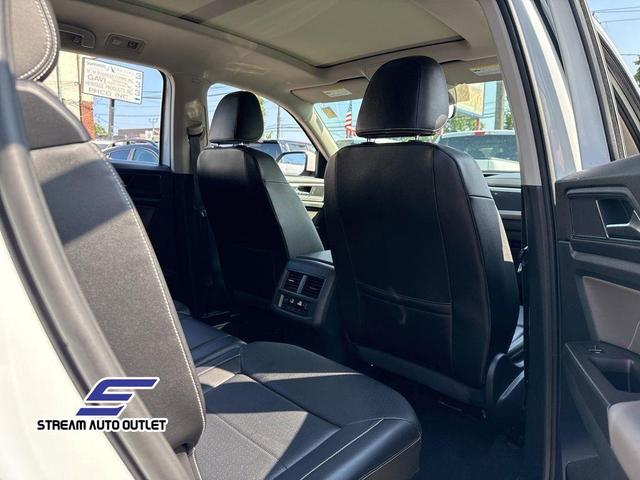 Photo of 2022 White Volkswagen Atlas