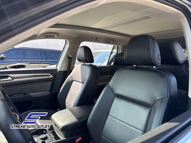 Photo of 2022 White Volkswagen Atlas