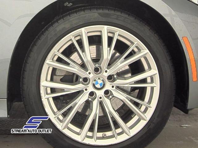 Photo of 2024 Gray BMW 330