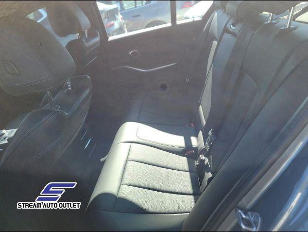 Photo of 2024 Gray BMW 330
