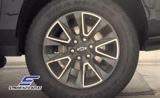 Photo of 2022 Black Chevrolet Suburban