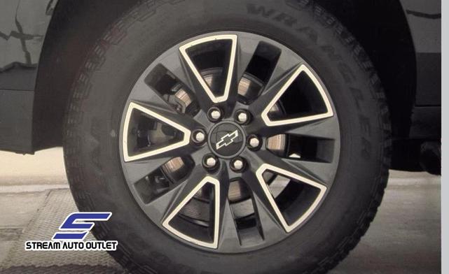 Photo of 2022 Black Chevrolet Suburban