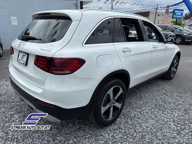 Photo of 2021 White Mercedes-Benz GLC 300