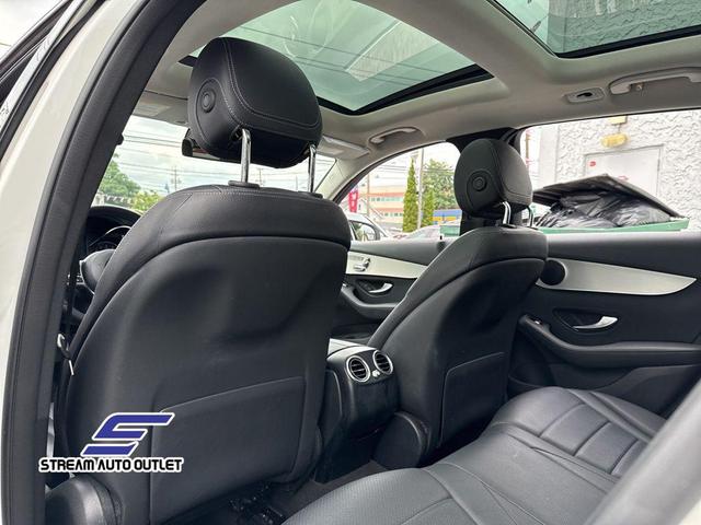 Photo of 2021 White Mercedes-Benz GLC 300