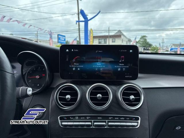 Photo of 2021 White Mercedes-Benz GLC 300