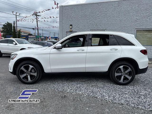 Photo of 2021 White Mercedes-Benz GLC 300