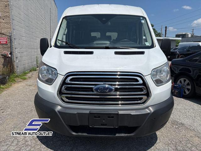 Photo of 2019 Oxford White Ford Transit-350