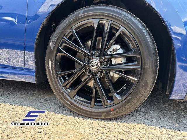 Photo of 2025 Blue Toyota Camry