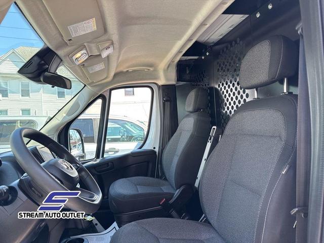 Photo of 2023 Bright White Clearcoat RAM ProMaster 2500
