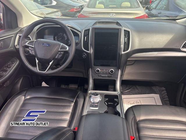 Photo of 2022 Stone Blue Metallic Ford Edge
