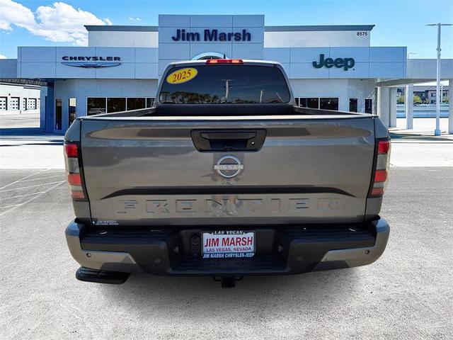Photo of 2025 Gun Metallic Nissan Frontier