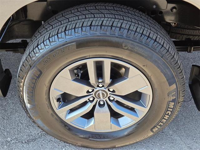 Photo of 2025 Gun Metallic Nissan Frontier