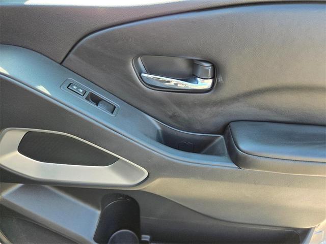 Photo of 2025 Gun Metallic Nissan Frontier