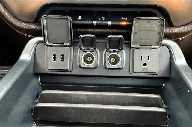 Photo of 2018 Graphite Metallic Chevrolet Silverado 1500