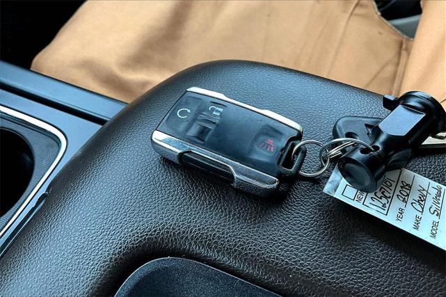 Photo of 2018 Graphite Metallic Chevrolet Silverado 1500