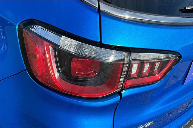 Photo of 2019 Laser Blue Pearlcoat Jeep Compass