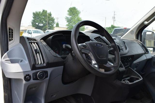 Photo of 2018 Oxford White Ford Transit-350