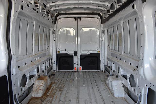 Photo of 2018 Oxford White Ford Transit-350