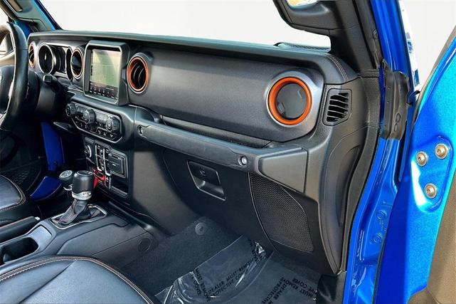 Photo of 2021 Hydro Blue Pearlcoat Jeep Gladiator