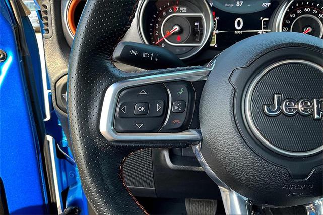 Photo of 2021 Hydro Blue Pearlcoat Jeep Gladiator