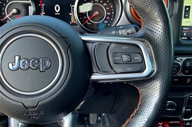 Photo of 2021 Hydro Blue Pearlcoat Jeep Gladiator