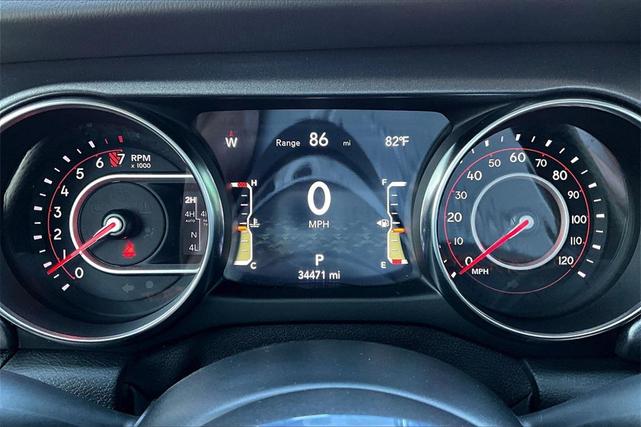 Photo of 2021 Hydro Blue Pearlcoat Jeep Gladiator