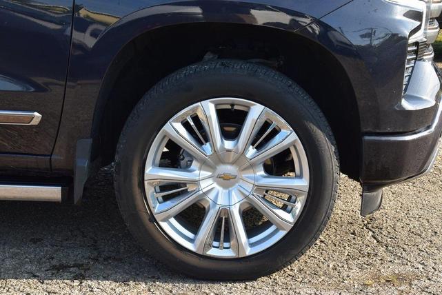 Photo of 2022 Dark Ash Metallic Chevrolet Silverado 1500