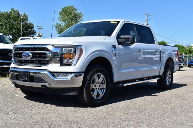 Photo of 2022 Space White Metallic Ford F-150